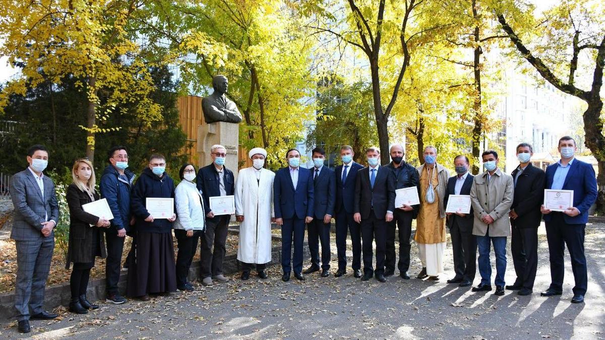 Встреча с членами городского клуба лидеров религиозных объединений