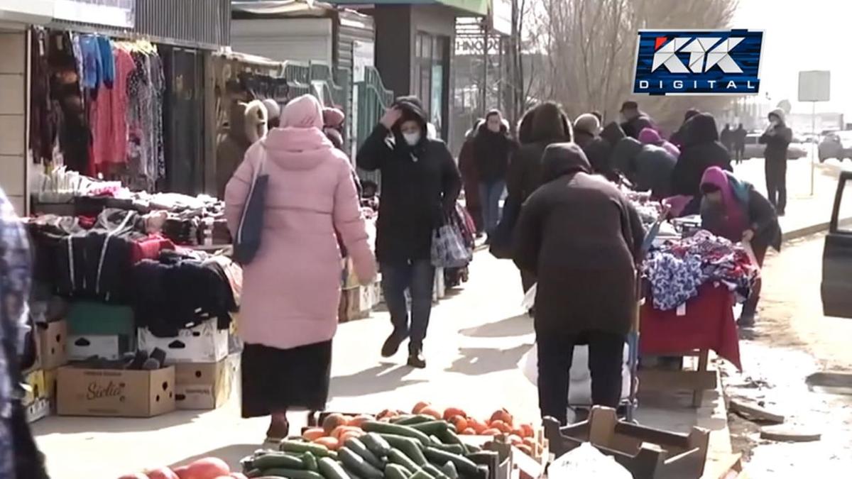 Стихийная торговля в Атырау