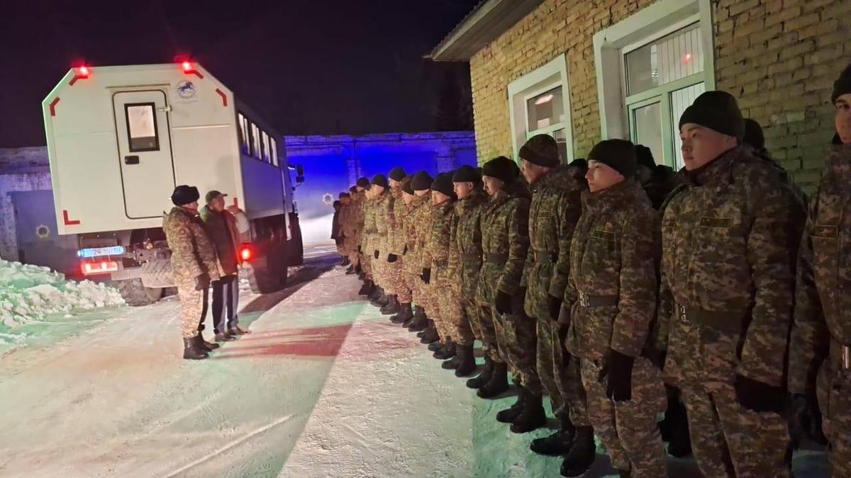 Военные прибыли в ВКО для помощи спасателям