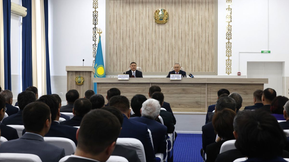 Встреча Бейбита Исабаева и Жаната Жунусбекова с активом Кербулакского района