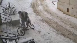 Дед Мороз украл велосипед