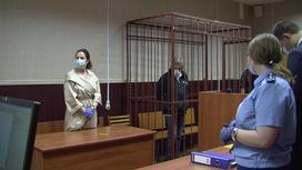 Зал суда, Михаил Ефремов за решеткой в маске