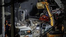 Разбор завалов здания в Санто-Доминго