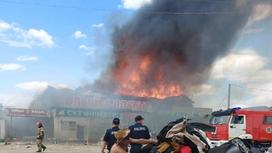 Пожар на рынке "Дина"