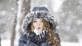 Девушка в снегопад