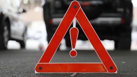 Предупреждающий знак на месте аварии