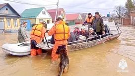Эвакуация людей в Орске