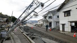 Разрушения после землетрясения в Японии