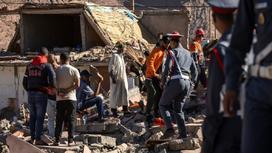 Поиски выживших после землетрясения в Марокко
