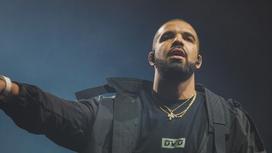 Рэпер Drake во время летнего тура (2016)