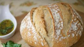 Испеченный дома хлеб