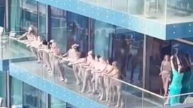 Девушки голые в Дубае