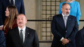 Премьер Армении Никол Пашинян и президент Азербайджана Ильхам Алиев