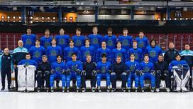 Юношеская сборная Казахстана по хоккею. Командное фото