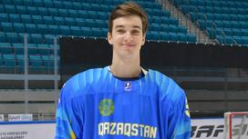 Казахстанский хоккеист Андрей Буяльский