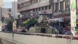 Военные в Бейруте на месте взрыва