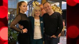 Майя Бекбаева с родителями