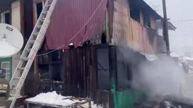 Загоревшийся дом в Щучинске