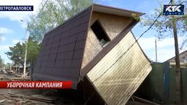 Сорванный с фундамента дом в Петропавловске
