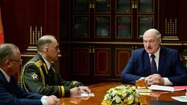 Александр Лукашенко и Александр Вольфович за столом