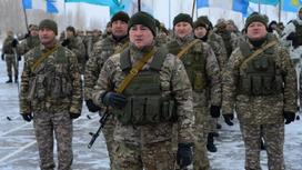 Военнослужащие Казахстана