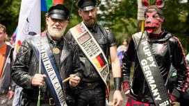 ЛГБТ-парад в Берлине