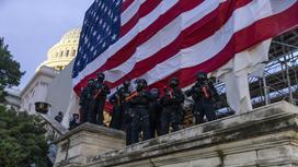 Полиция Капитолия во время протестов в Вашингтоне