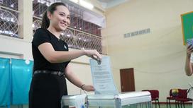 Жансая Абдумалик проголосовала на референдуме