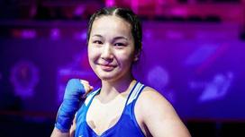 Казахстанская девушка-боксер Акнар Ишанова