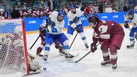 Хоккейный матч Казахстан - Латвия