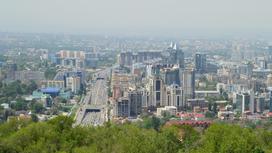 вид на город Алматы