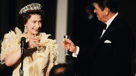 Елизавета II и Рональд Рейган
