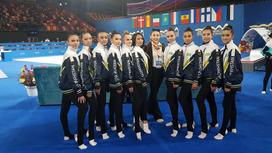 Члены юношеской сборной Казахстана по эстетической групповой гимнастике
