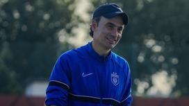 Казахстанский футбольный тренер Григорий Бабаян