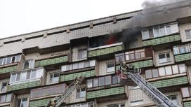 Пожар в доме-"гармошке" в Караганде