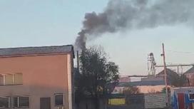 Дым от завода