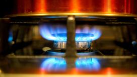Газовая горелка на кухонной плите