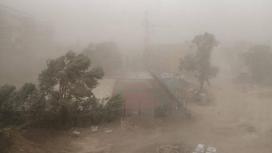 Пыльная буря в Уральске
