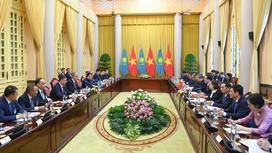 Касым-Жомарт Токаев на встрече с президентом Вьетнама