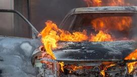 Бизнесмена задушили и сожгли в собственном автомобиле в ЮКО