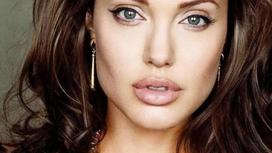 Роковая Анджелина Джоли рушит семью известного актера