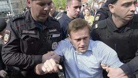 Навального отпустили из полиции. Его дело рассмотрят 11 мая
