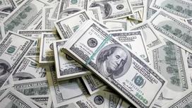 Доллар в обменниках Казахстана подорожал до 328 тенге