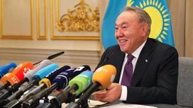 Назарбаев рассказал анекдот про женщину на рыбалке