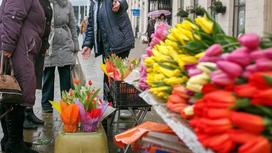 Уличных торговцев цветами могут оштрафовать 8 марта