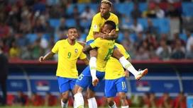 ӘЧ-2018: Бразилия сербтерді сүріндіріп, өз тобында бірінші орын алды