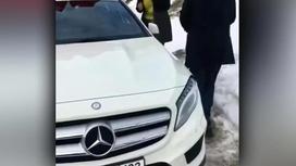 Полицейский подарил жене Mercedes за 15 млн тенге и попал в СИЗО