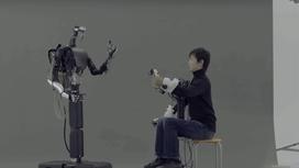 Японские инженеры представили жуткого, но перспективного робота-аватара (видео)