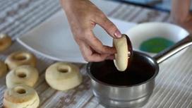 Как сделать шоколад на пончики