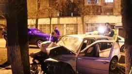 Молодой парень погиб за рулем авто, врезавшись в дерево в Алматы (фото)